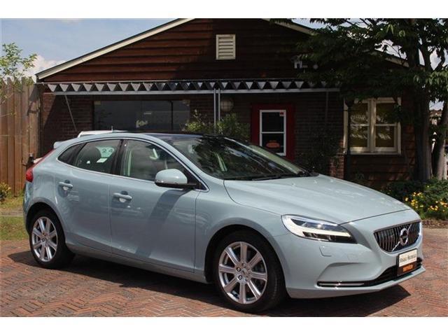 VOLVO V40 