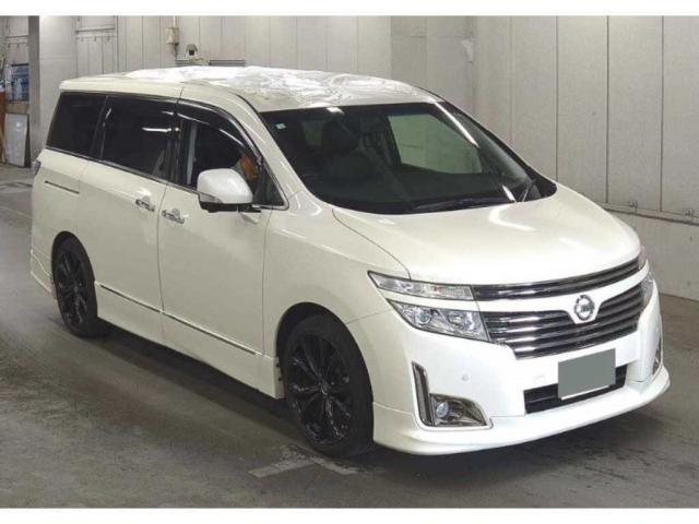 NISSAN ELGRAND 