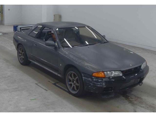 NISSAN SKYLINE 