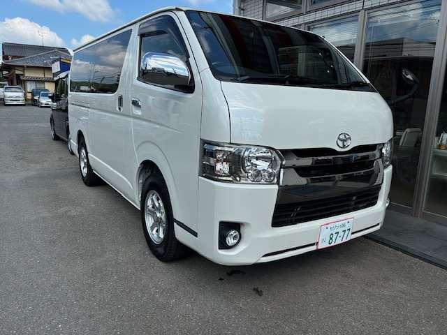 TOYOTA HIACE VAN 