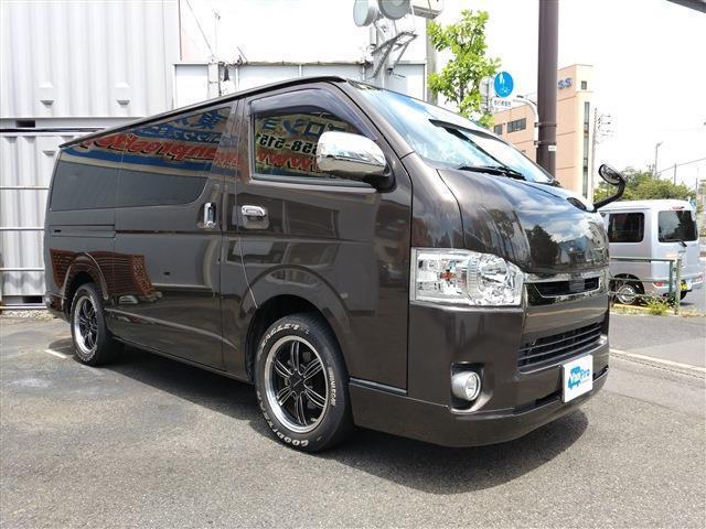 TOYOTA HIACE VAN 