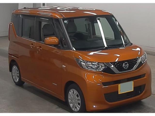 NISSAN ROOX 