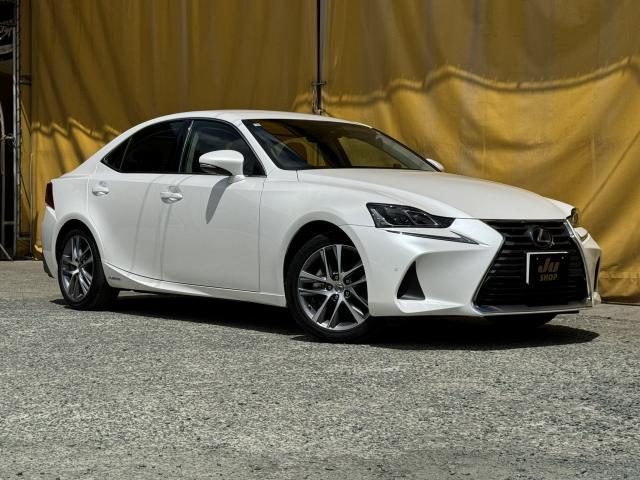 LEXUS IS 