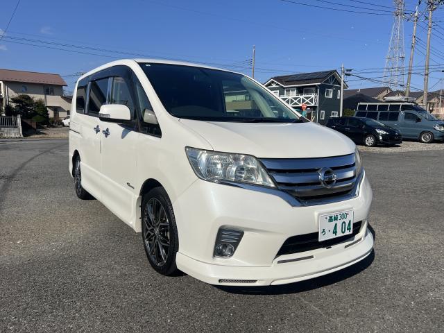 NISSAN SERENA 