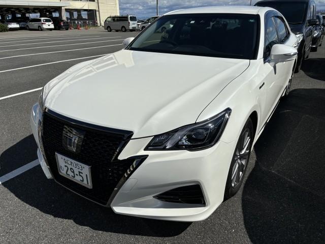 TOYOTA CROWN HYBRID 