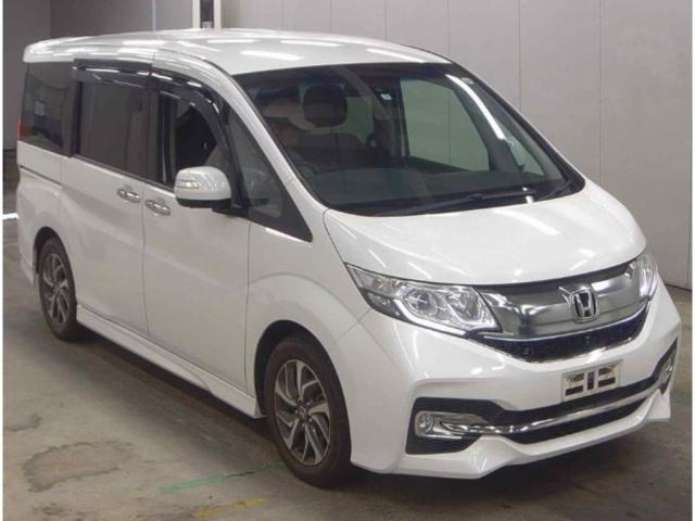 HONDA STEPWAGON SPADA 