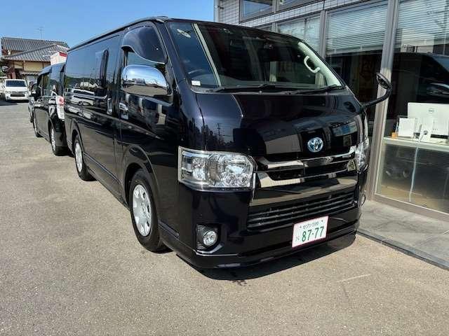 TOYOTA HIACE VAN 