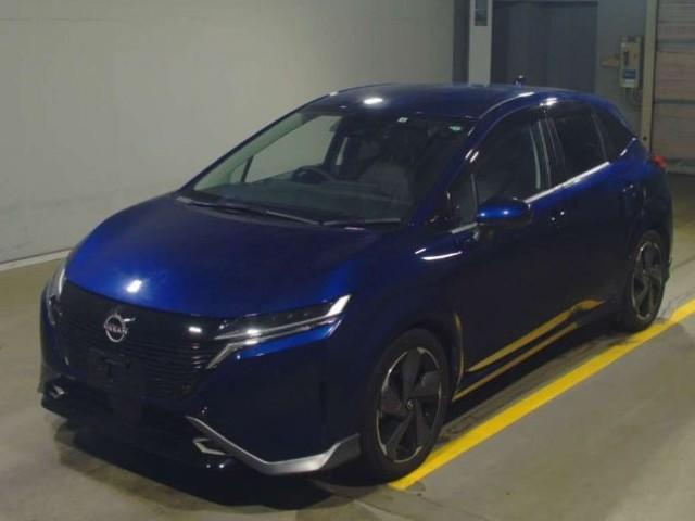 NISSAN AURA 