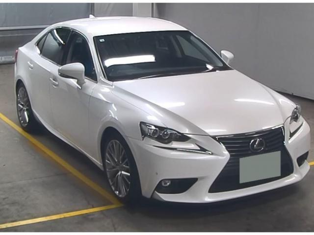 LEXUS IS 