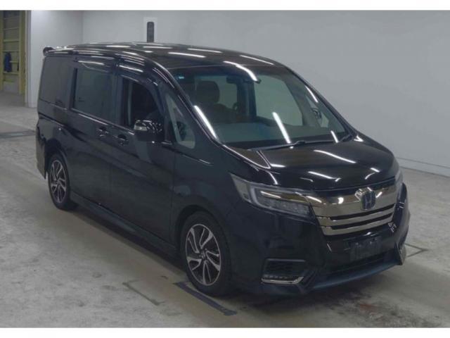 HONDA STEPWAGON SPADA 