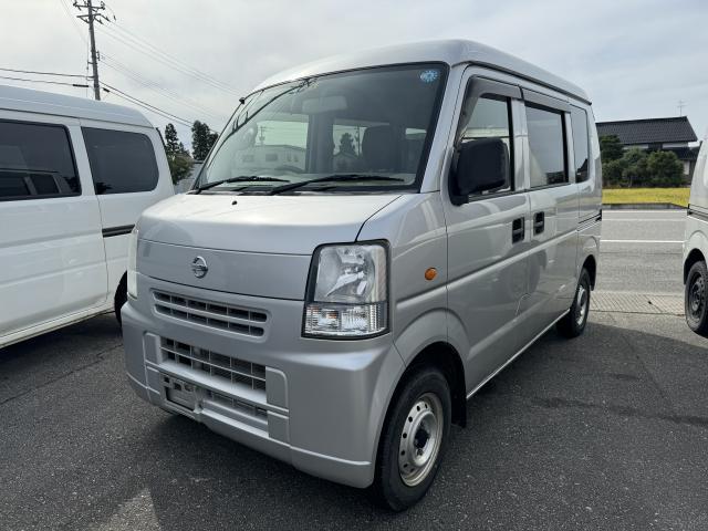 NISSAN NV100CLIPPER VAN 