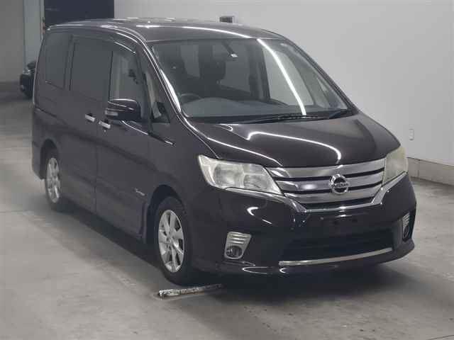 NISSAN SERENA 