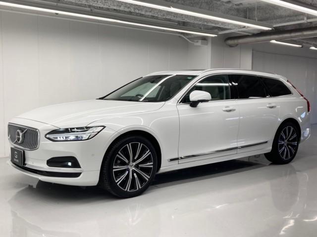 VOLVO V90 