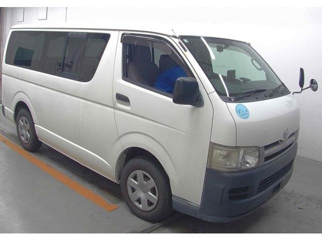 TOYOTA REGIUS ACE VAN 