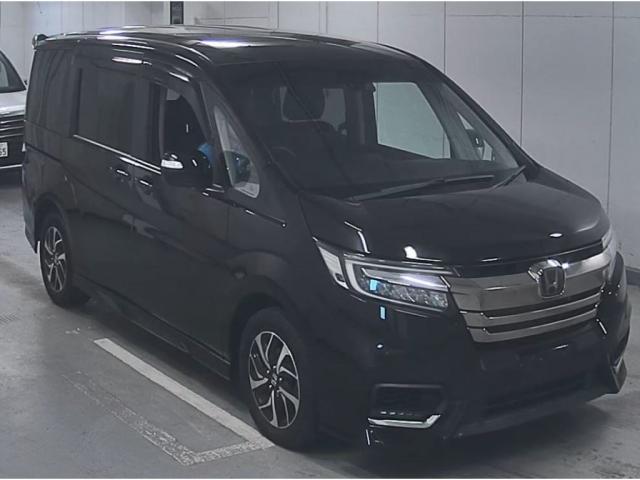 HONDA STEPWAGON SPADA 