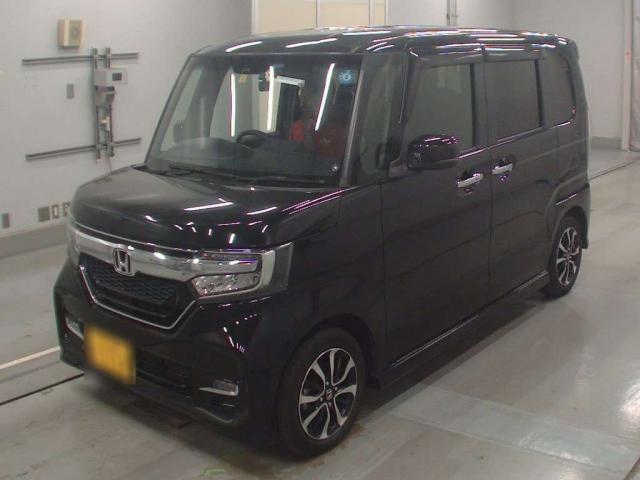 HONDA N-BOX CUSTOM 