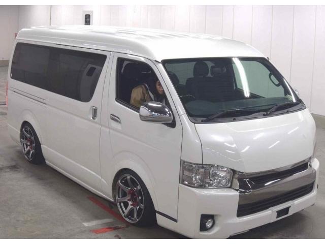 TOYOTA HIACE VAN 