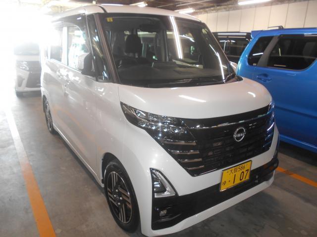 NISSAN ROOX 