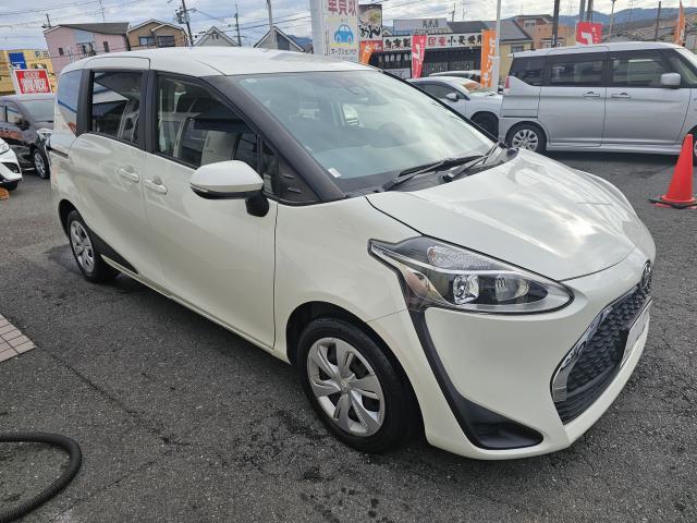 TOYOTA SIENTA 