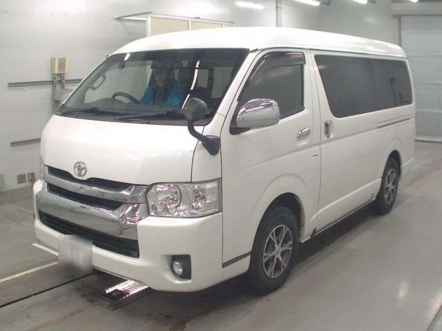 TOYOTA HIACE WAGON 