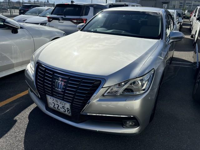 TOYOTA CROWN HYBRID 