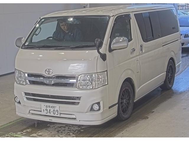 TOYOTA HIACE VAN 