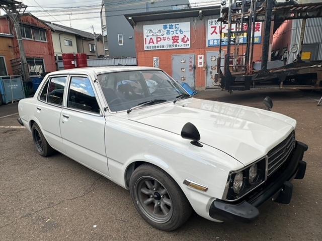 TOYOTA CORONA 