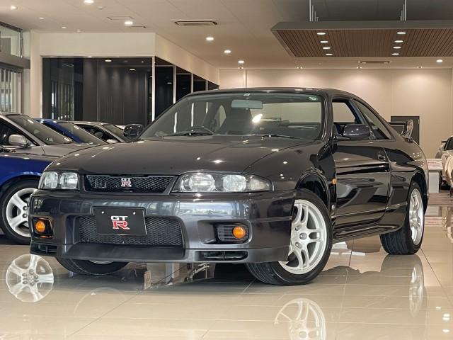 NISSAN SKYLINE 