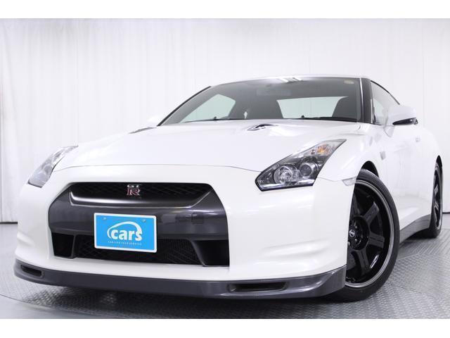 NISSAN GT-R 