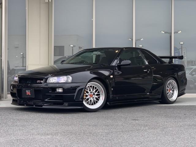 NISSAN SKYLINE 