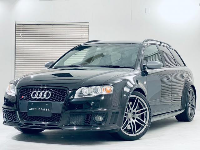 AUDI RS4 AVANT 