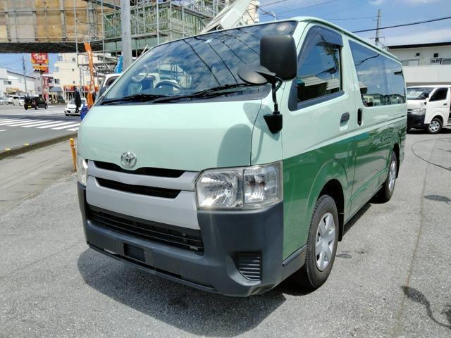 TOYOTA HIACE VAN 