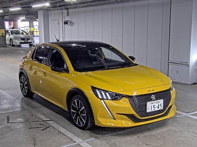 PEUGEOT 208 