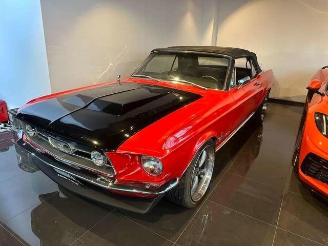 FORD MUSTANG 