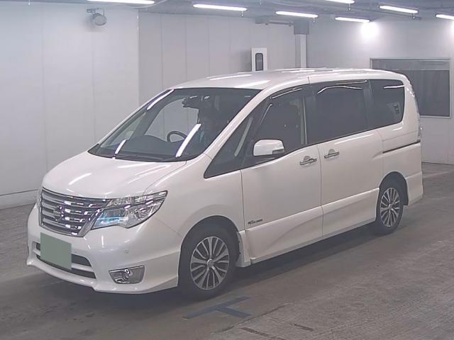 NISSAN SERENA 