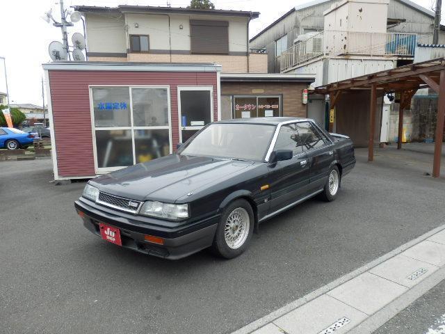 NISSAN SKYLINE 