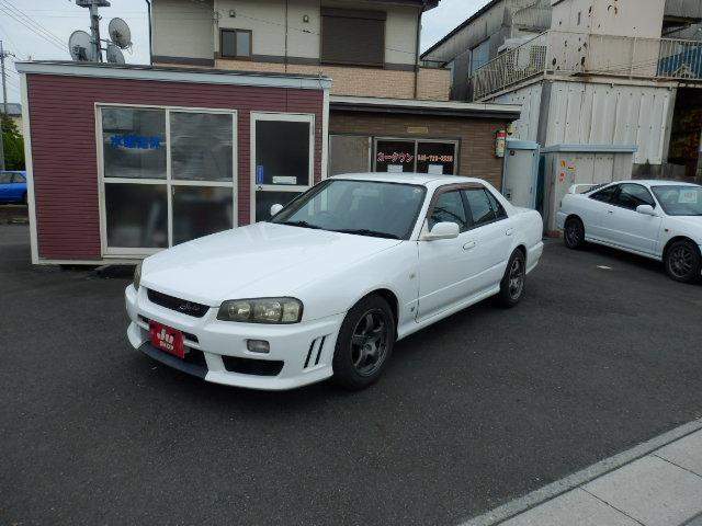 NISSAN SKYLINE 