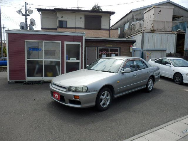 NISSAN SKYLINE 