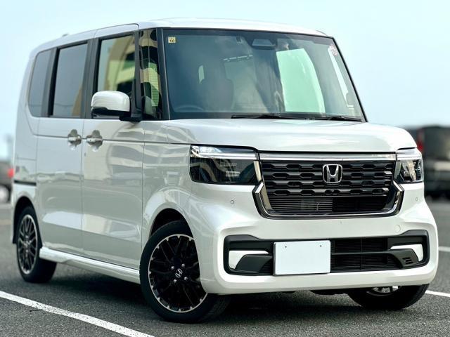 HONDA N-BOX CUSTOM 