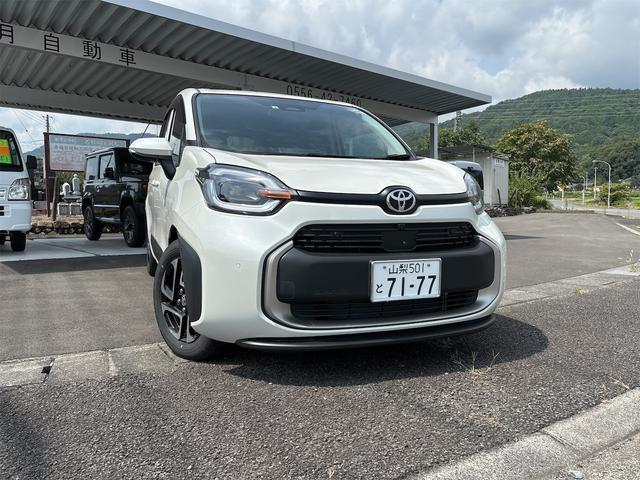 TOYOTA SIENTA 