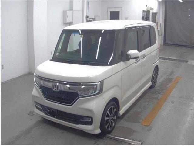 HONDA N-BOX CUSTOM 