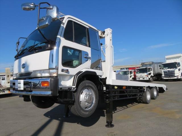 UD TRUCKS CONDOR 