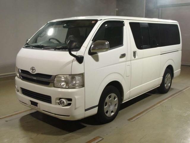 TOYOTA HIACE VAN 