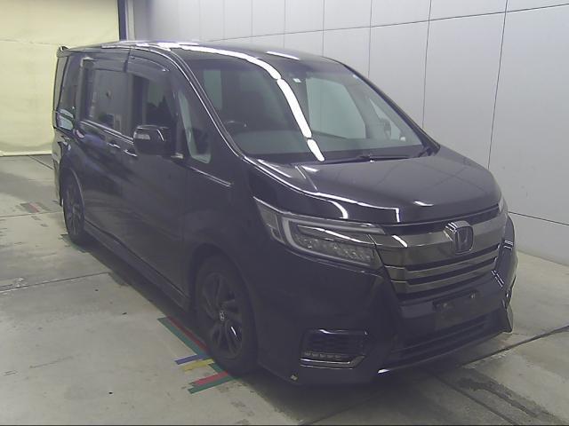 HONDA STEPWAGON SPADA 