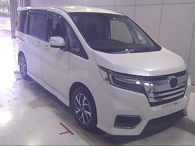 HONDA STEPWAGON SPADA 