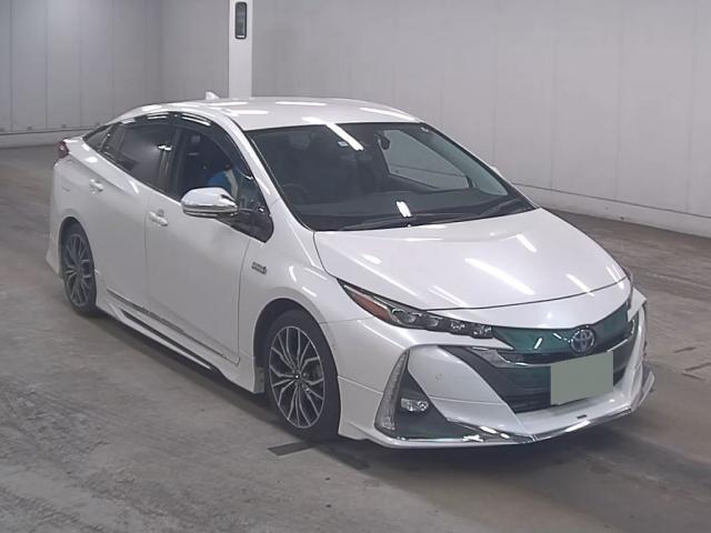 TOYOTA PRIUS PHV 