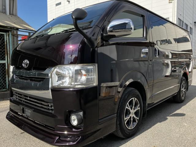 TOYOTA HIACE VAN 