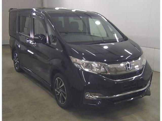 HONDA STEPWAGON SPADA 