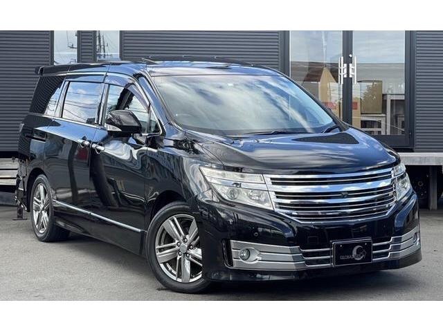 NISSAN ELGRAND 