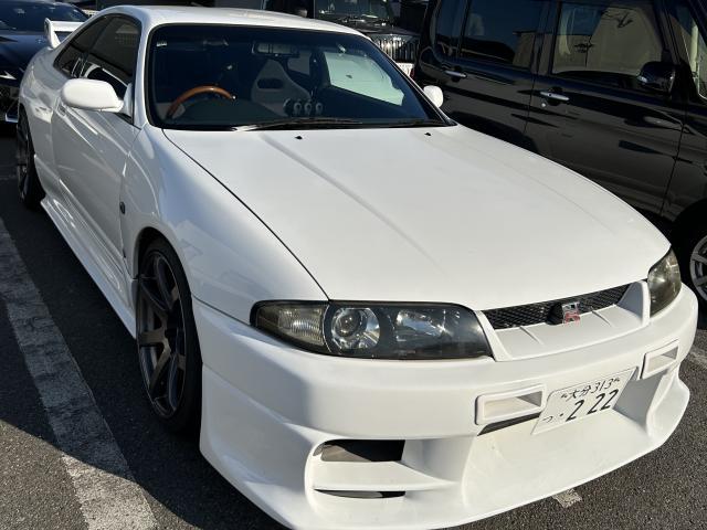 NISSAN SKYLINE 